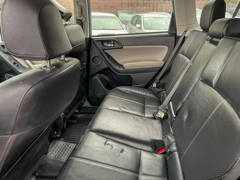 Used 2015 Subaru Forester 2.5i Touring AWD/4WD image 32