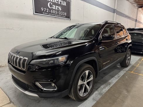Used 2019 Jeep Cherokee Limited AWD/4WD image 2