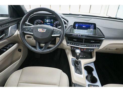 Certified 2025 Cadillac CT4 Premium Luxury image 12