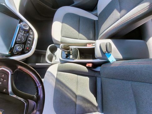 Used 2017 Chevrolet Bolt LT FWD image 6