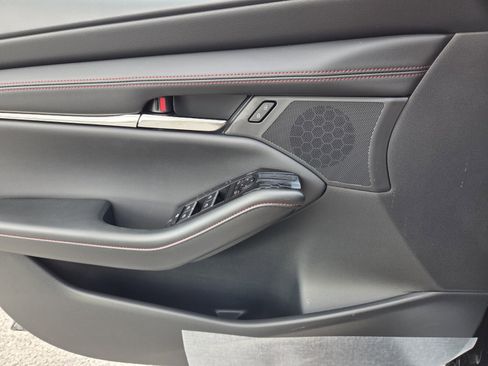 New 2026 MAZDA MAZDA3 Carbon image 20