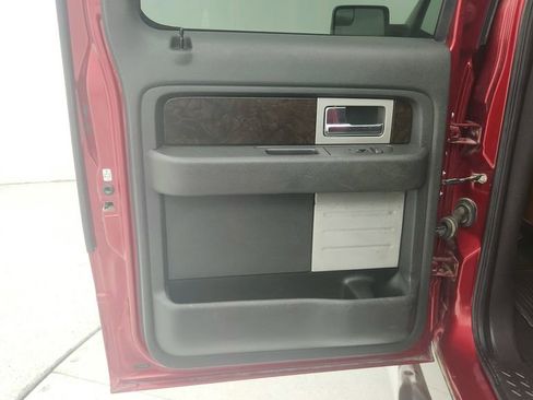 Used 2013 Ford F150 Platinum image 25
