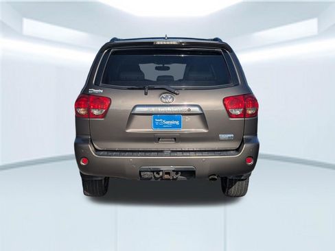 Used 2014 Toyota Sequoia Platinum image 5