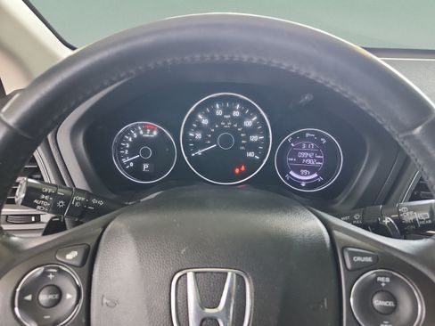 Used 2018 Honda HR-V EX-L image 13