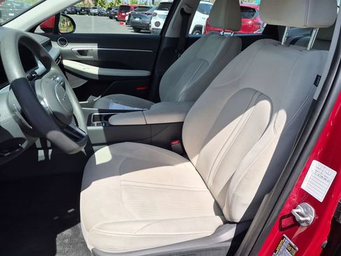 Used 2025 Hyundai Sonata SEL FWD image 25