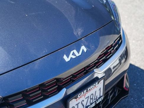 Certified 2023 Kia Forte GT-Line FWD image 4