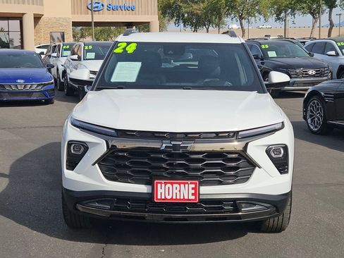 Used 2024 Chevrolet TrailBlazer ACTIV w/ Convenience Package image 2