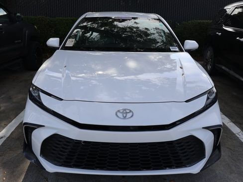 Certified 2025 Toyota Camry SE w/ Convenience Package FWD image 5