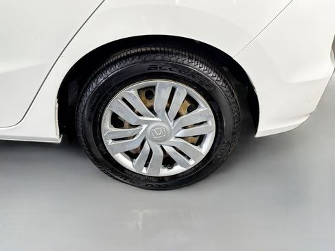 Used 2019 Honda Fit LX image 36