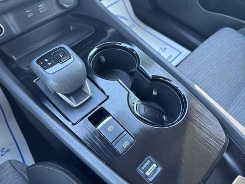 Used 2023 Nissan Rogue SV image 22