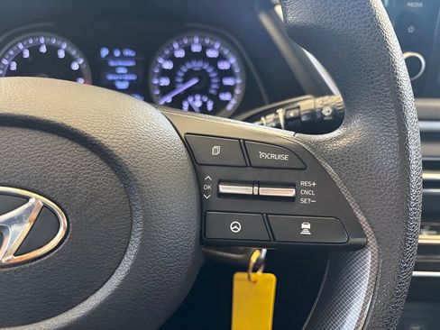 Used 2020 Hyundai Sonata SE FWD image 17