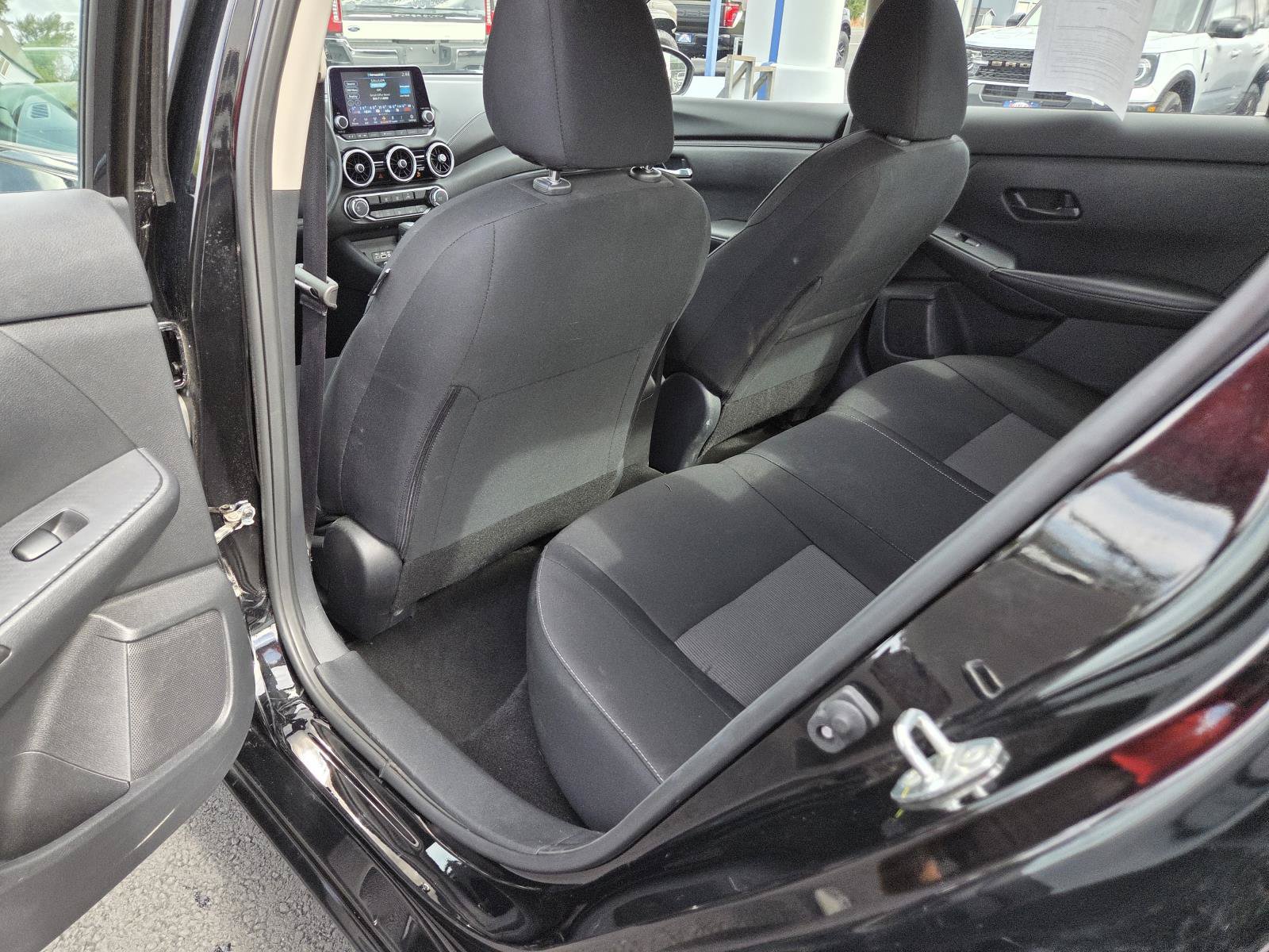 Used 2024 Nissan Sentra SV FWD image 14