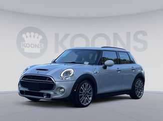 Used 2016 MINI Cooper S image 1