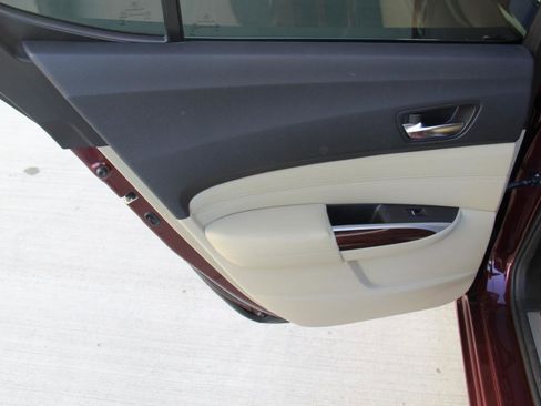 Used 2015 Acura TLX FWD image 23