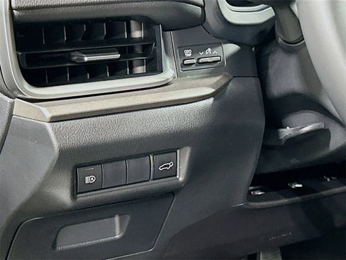 New 2026 Toyota Grand Highlander XLE image 10