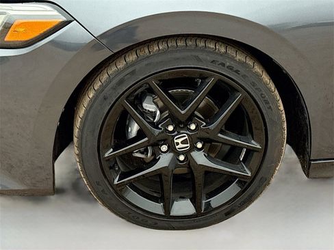Used 2025 Honda Civic Sport image 28