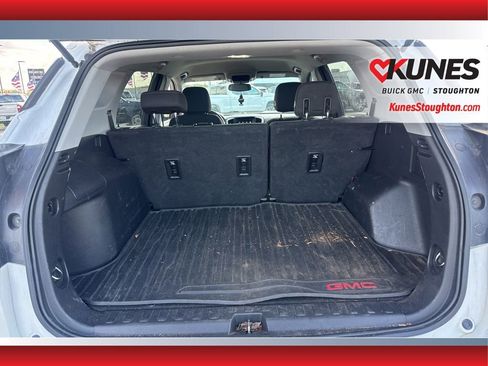 Used 2018 GMC Terrain SLE w/ Driver Convenience Package AWD/4WD image 17