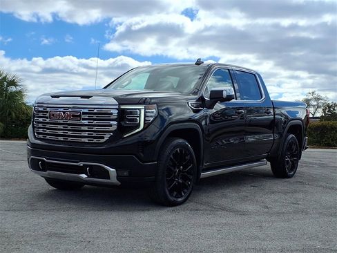 Used 2023 GMC Sierra 1500 Denali image 3