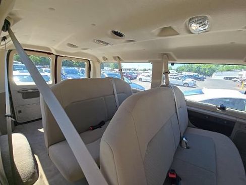 Used 2014 Ford E-150 and Econoline 150 Wagon RWD image 5