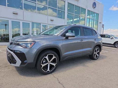New 2026 Volkswagen Taos SEL AWD/4WD image 7