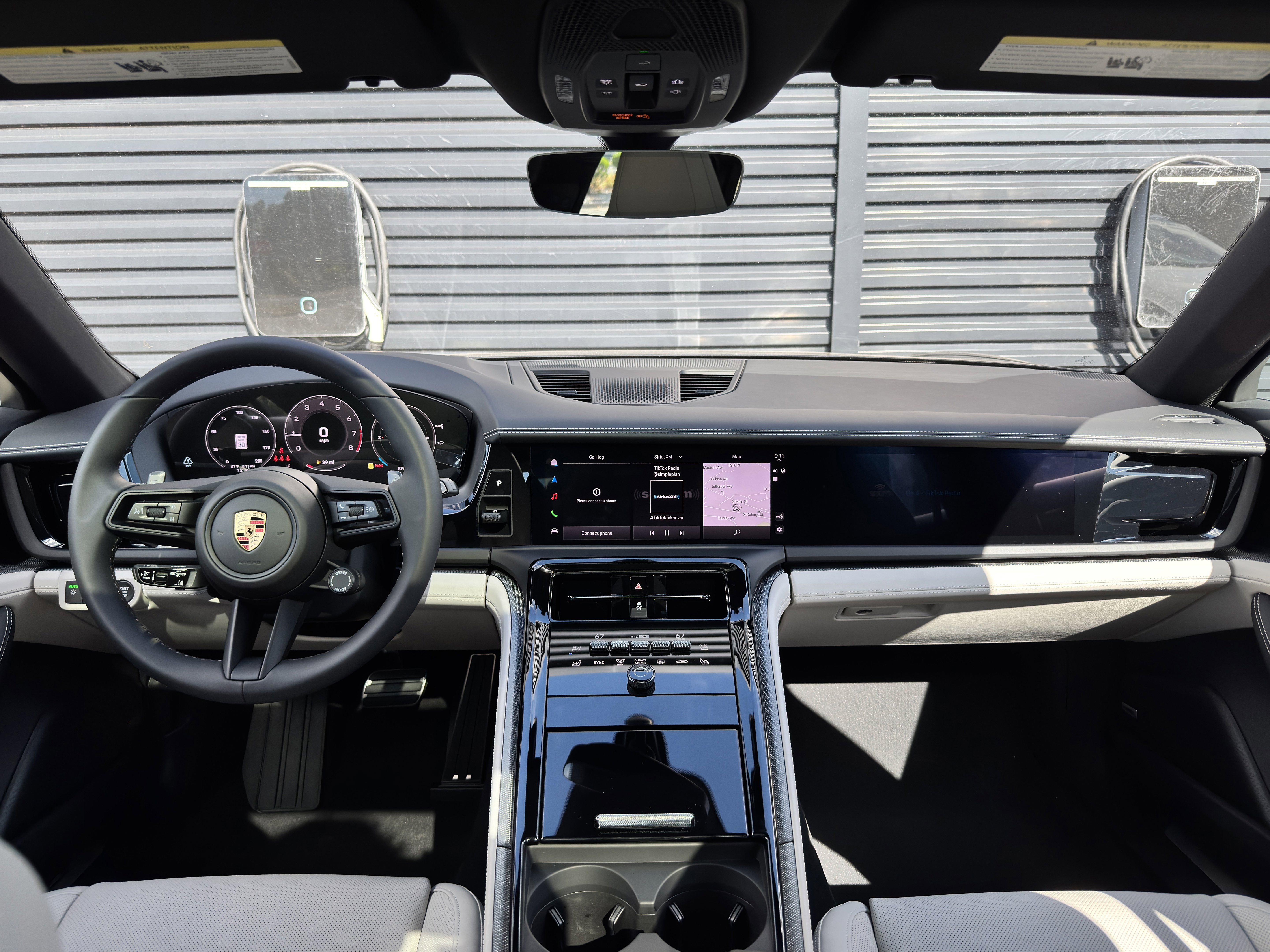 Certified 2025 Porsche Panamera 4 AWD/4WD image 6