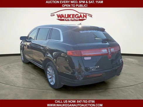 Used 2016 Lincoln MKT AWD image 6