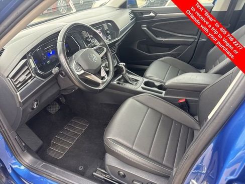 Used 2024 Volkswagen Jetta SE image 17