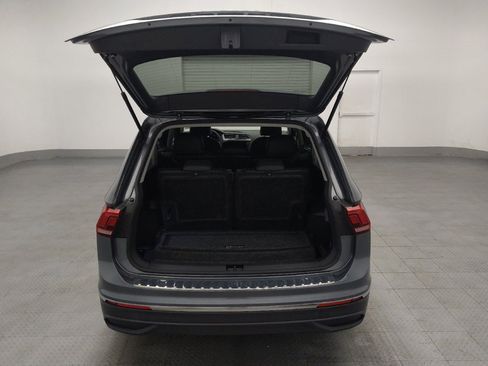 Used 2022 Volkswagen Tiguan SE FWD image 29