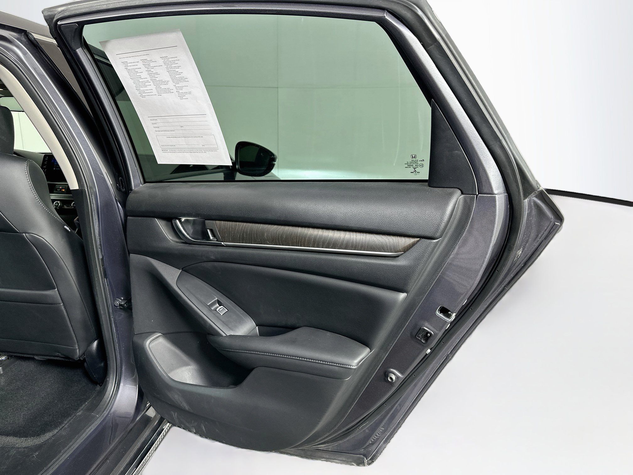 Used 2021 Honda Accord EX-L image 32