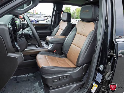 Used 2024 Chevrolet Silverado 2500 High Country w/ Technology Package AWD/4WD image 25