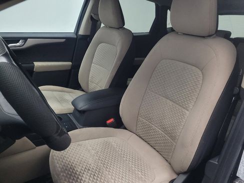 Used 2020 Ford Escape SE FWD image 17