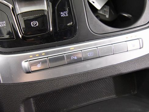 Certified 2025 Kia Carnival EX image 27