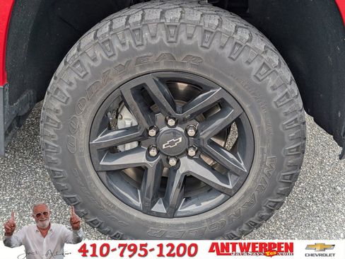 Used 2020 Chevrolet Silverado 1500 LT Trail Boss image 9