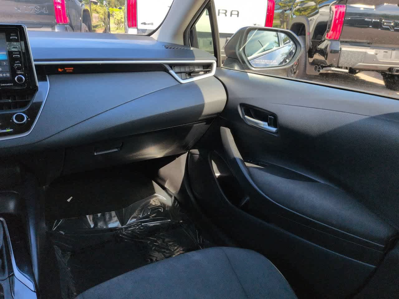 Used 2021 Toyota Corolla LE FWD image 16