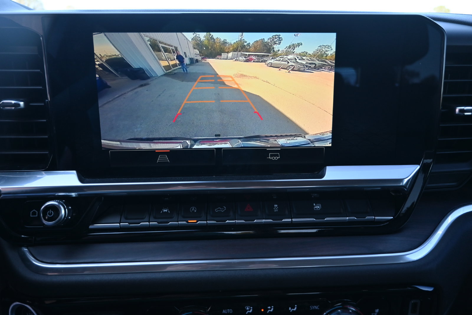 Used 2025 GMC Sierra 1500 SLT RWD image 17