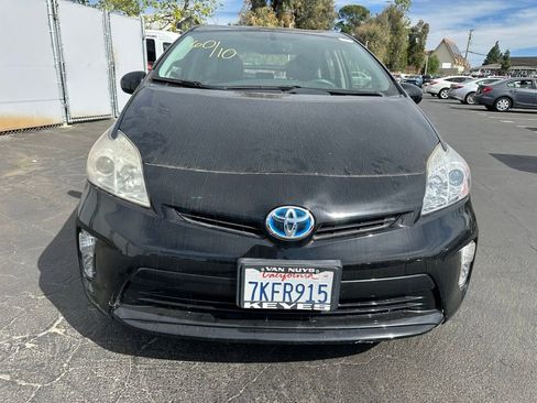 Used 2015 Toyota Prius Four image 7