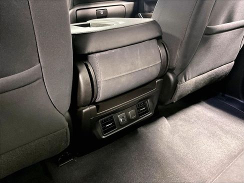 Used 2019 Chevrolet Silverado 1500 LT Trail Boss AWD/4WD image 27