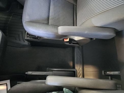 Used 2018 Ford Transit 350 XLT RWD image 22