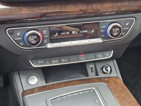 Used 2019 Audi Q5 2.0T Premium Plus w/ Premium Plus Package image 20