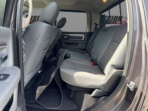Used 2017 RAM 1500 Big Horn AWD/4WD image 10