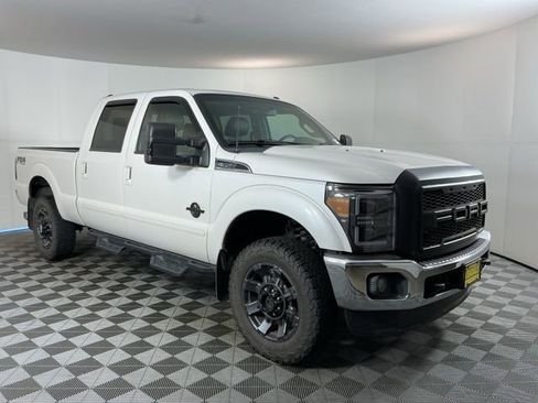 Used 2011 Ford F350 Lariat w/ Chrome Pkg image 3