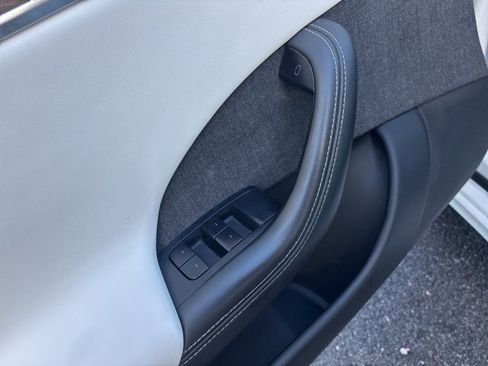 Used 2021 Tesla Model S Plaid image 22