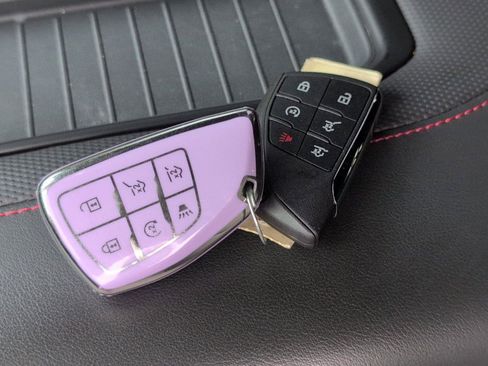 Used 2024 Chevrolet Tahoe RST w/ Luxury Package image 15