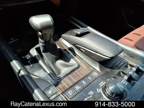 Certified 2020 Lexus LX 570 4WD w/ Luxury Package image 14