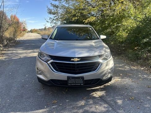 Used 2018 Chevrolet Equinox LT image 2