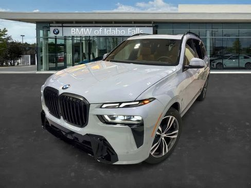 New 2026 BMW X7 xDrive40i w/ M Sport Package image 3
