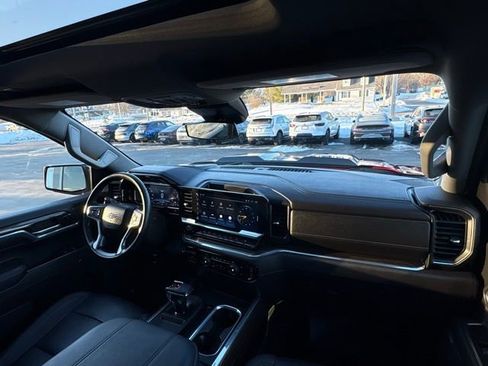 Used 2024 Chevrolet Silverado 1500 LT Trail Boss w/ Protection Package image 37