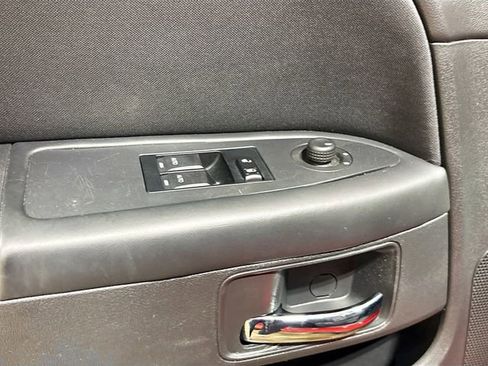 Used 2014 Dodge Challenger SXT RWD image 18