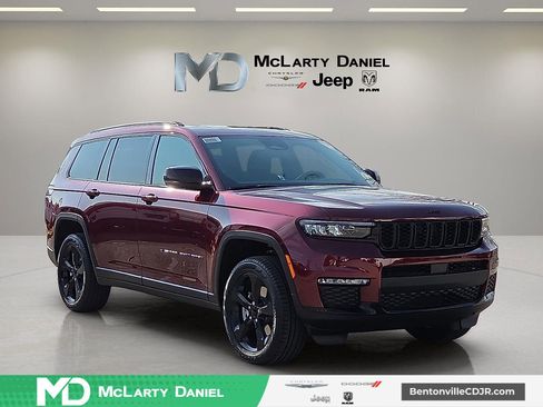 New 2025 Jeep Grand Cherokee L Limited w/ Black Appearance Package image 1