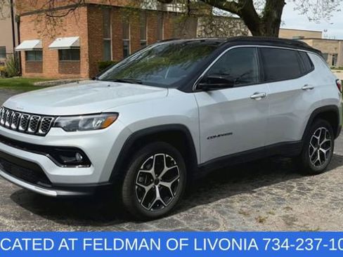 Used 2025 Jeep Compass Limited AWD/4WD image 4